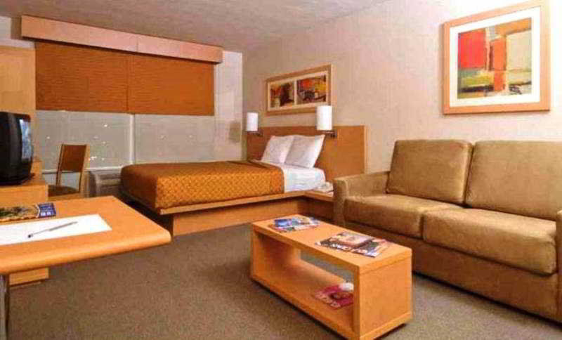 City Express By Marriott Saltillo Norte Zewnętrze zdjęcie